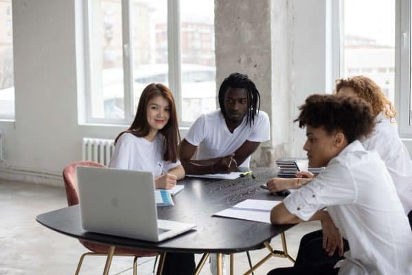 Create Engaging Content Create Engaging Content