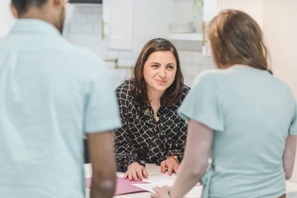 नए Clients बनाना और उन्हें Retain करना नए Clients बनाना और उन्हें Retain करना