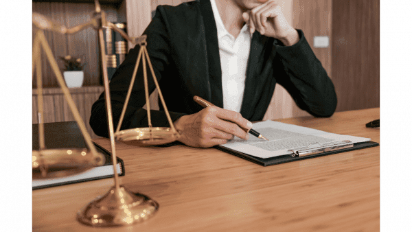 7 Step Digital Marketing Strategies For Law Firms Or Lawyers To Attract Quality Clients – Step 1 – अपनी Target Audience को Clearly Define कीजिए 7 Step Digital Marketing Strategies For Law Firms Or Lawyers To Attract Quality Clients - Step 1 - अपनी Target Audience को Clearly Define कीजिए