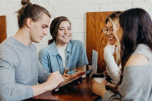 Importance Of Digital Marketing For Startups – 5 Benefits – Online Presence Establish होती है Importance Of Digital Marketing For Startups - 5 Benefits - Online Presence Establish होती है